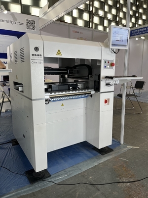 Độ chính xác cao 4 đầu SMT Pick & Place Machine CHM-551 Thay đổi vòi phun tự động CPK≥1.0