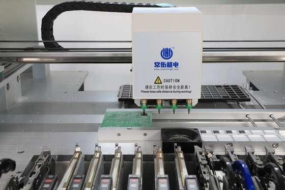 Đường SMT nhỏ 60 Bộ cấp 4 đầu CHMT560P4 Máy P&P SMT / lò phản dòng T961 / Máy in dán hàn 3040